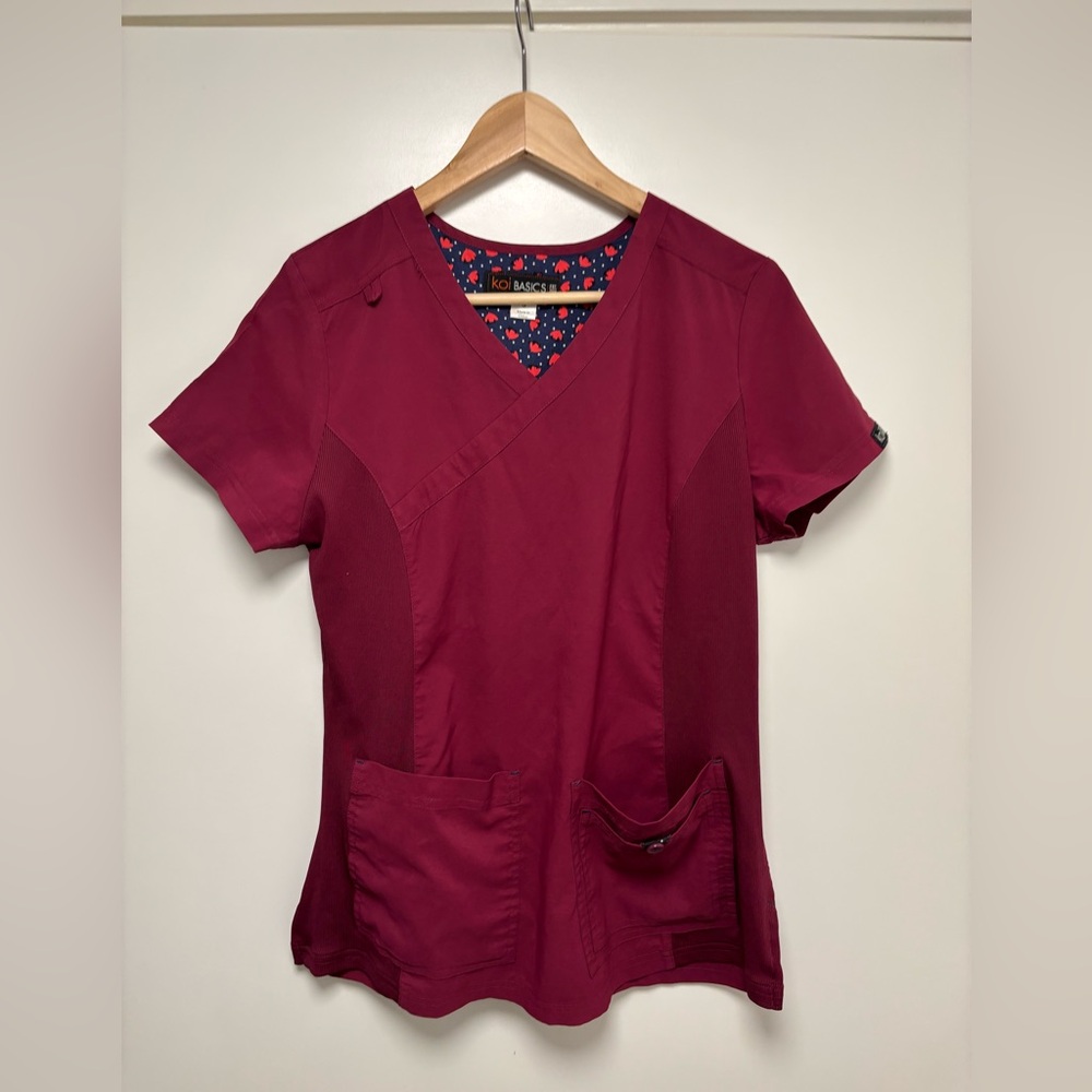 KOI BASICS 17” PTP Scrubs V-Neck Top with Pockets, Red-Purple, Size Small (4-6).